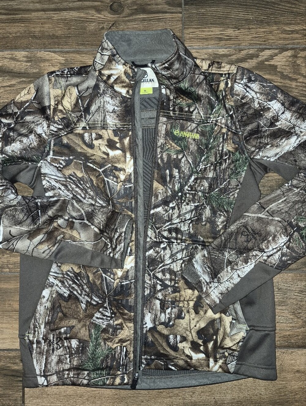 Magellan Outdoors Camo Softshell Jacket - Brown/Green/Gray